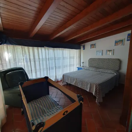 Dom wakacyjny La Casetta Del Melograno Mondello